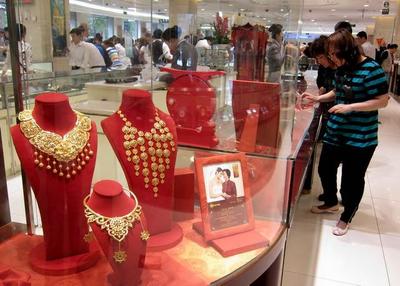 北京黃金飾品銷量激增30%，5月旺季菜百等金店銷售火爆
